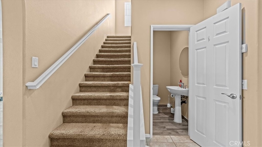 15876 Parkhouse Drive - Photo 18