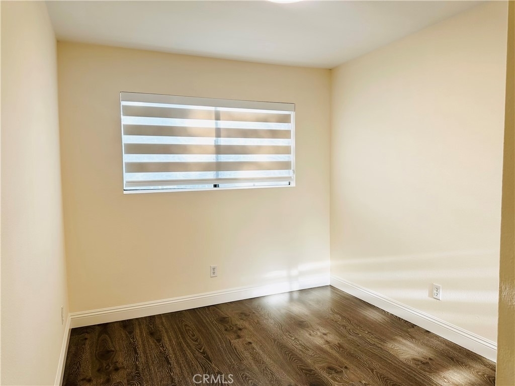 2061 W Redlands Boulevard - Photo 20