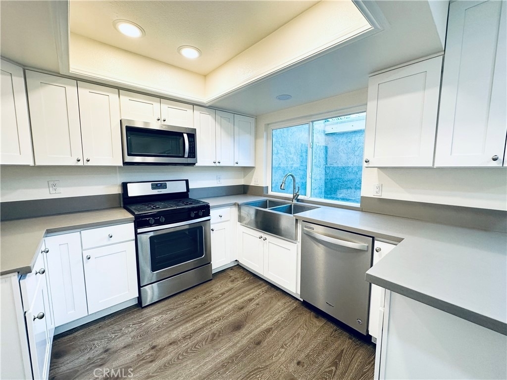 2061 W Redlands Boulevard - Photo 9
