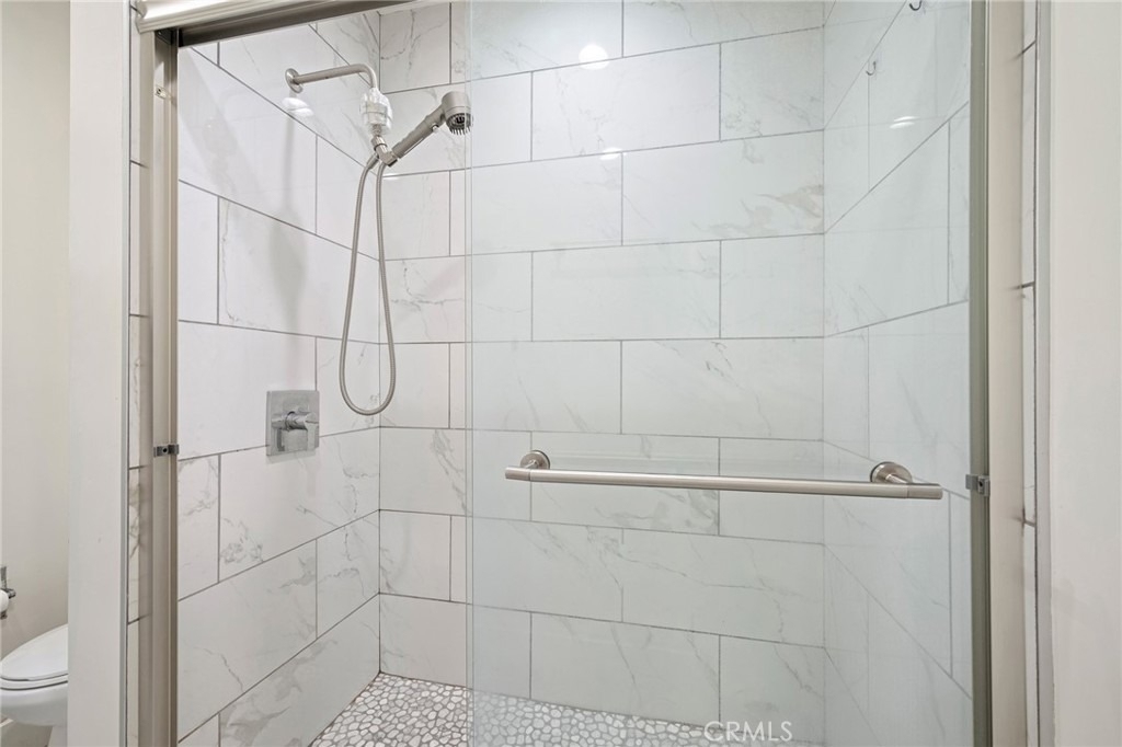 7969 Norton Avenue - Photo 15