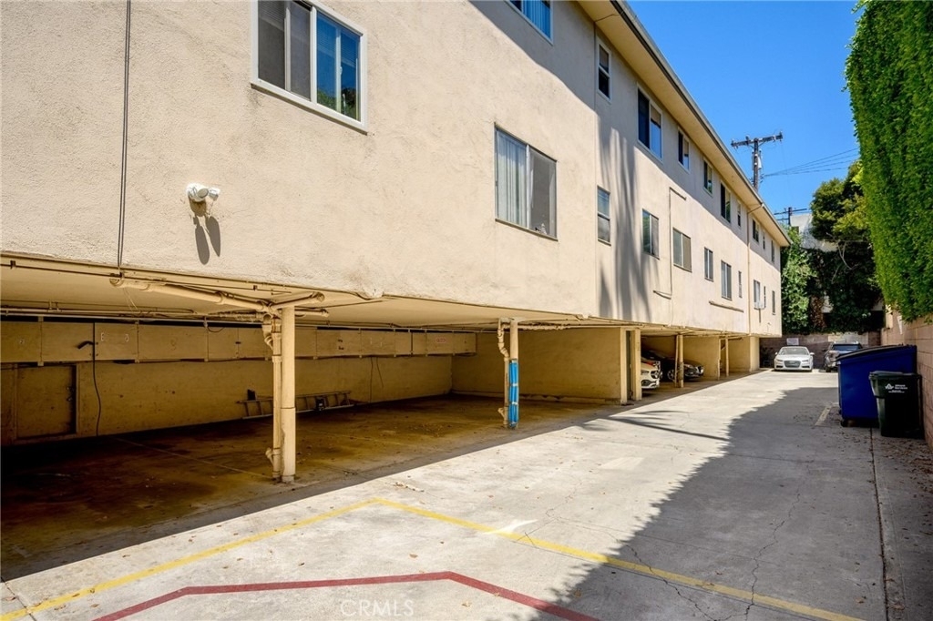 7969 Norton Avenue - Photo 23