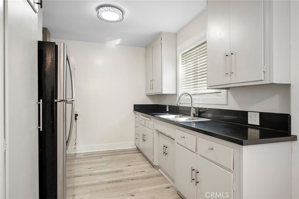 7969 Norton Avenue - Photo 10