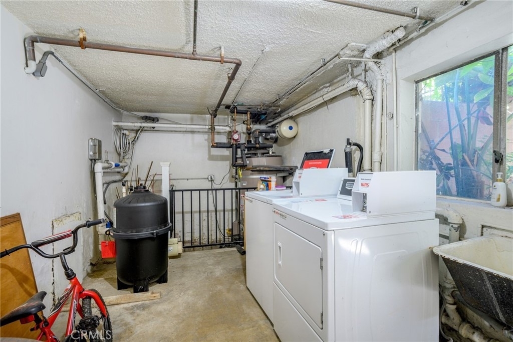 7969 Norton Avenue - Photo 22