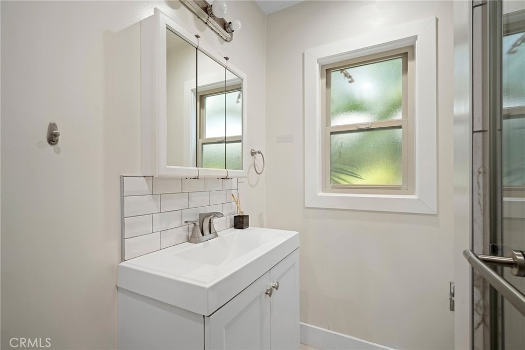 7969 Norton Avenue - Photo 14