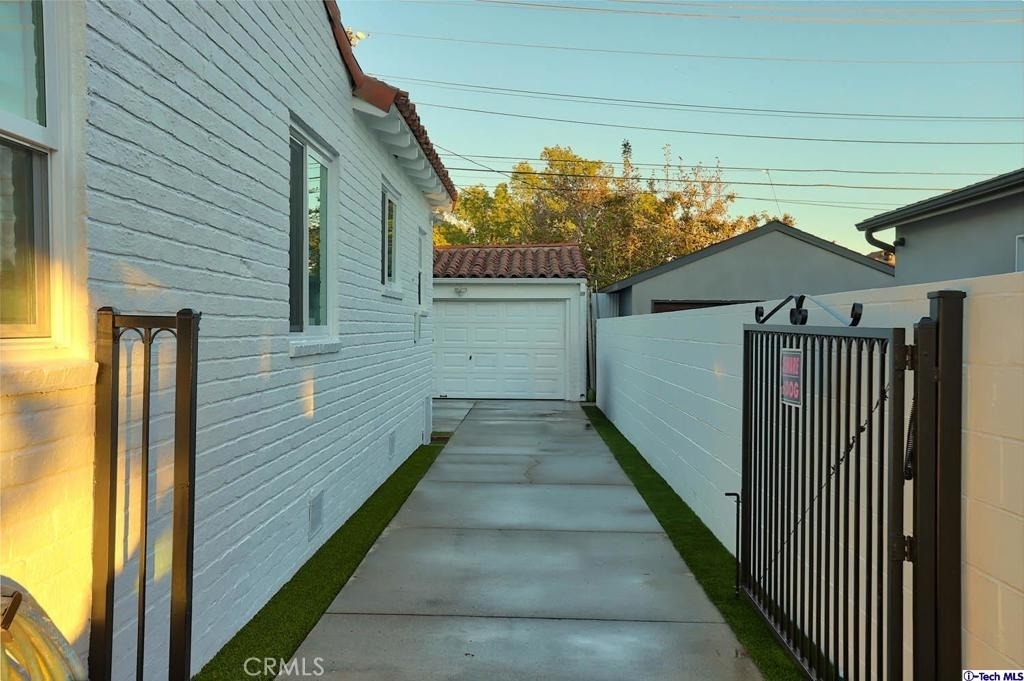 1210 Graynold Avenue - Photo 41