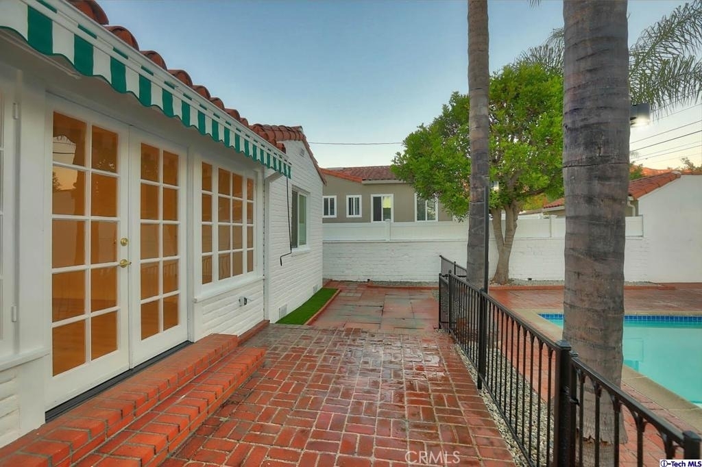 1210 Graynold Avenue - Photo 35