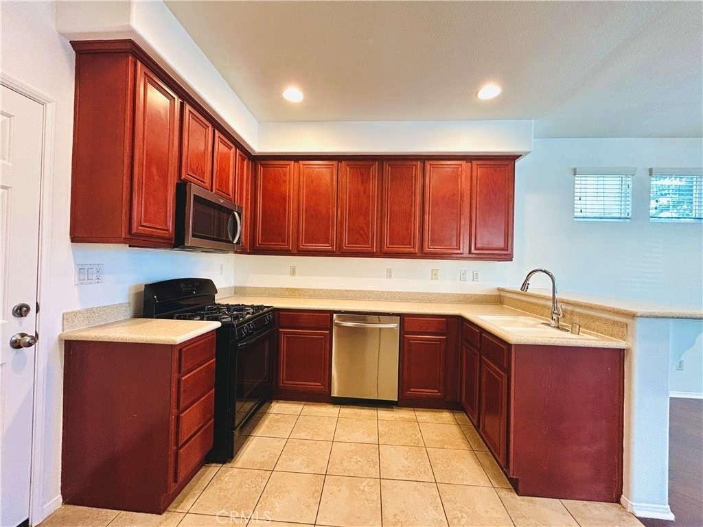 14602 Longwood - Photo 6