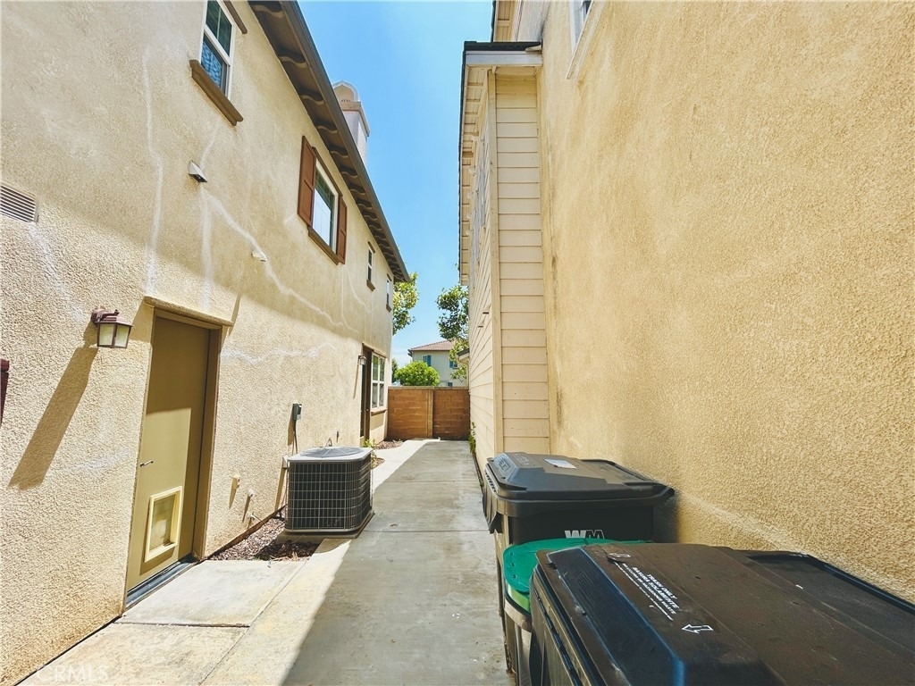 14602 Longwood - Photo 30