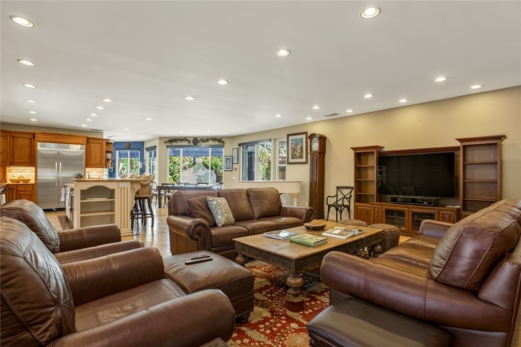 1746 N Vallejo Way - Photo 11