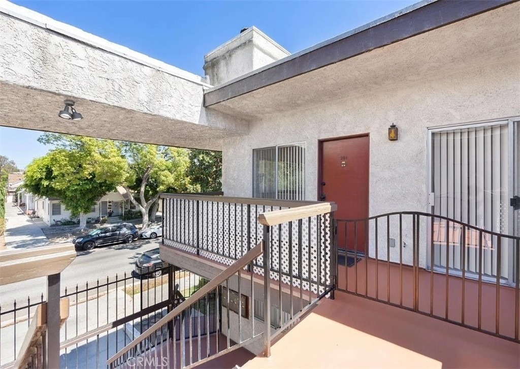 521 Concord Street - Photo 1