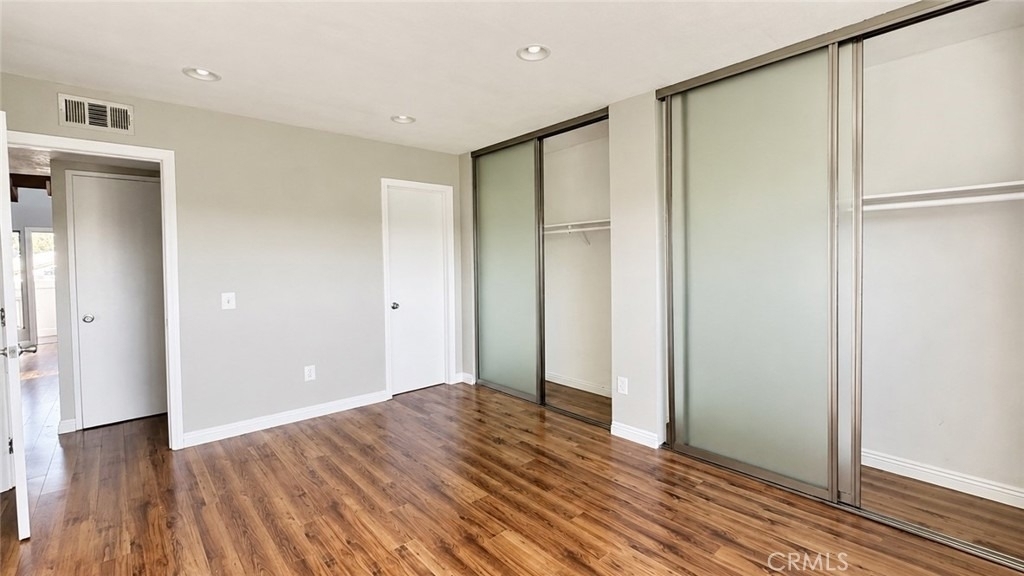10331 Lindley - Photo 2