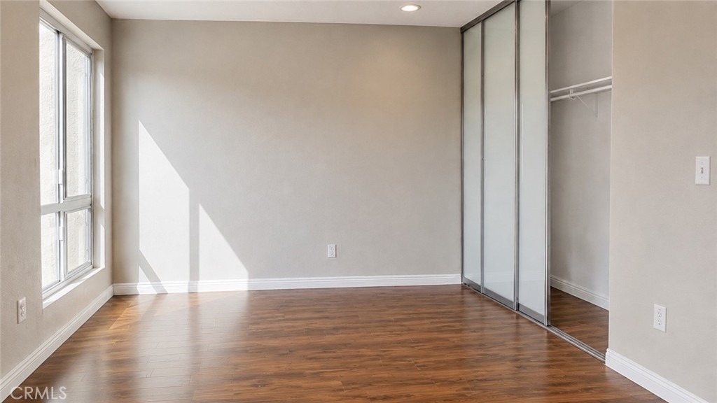 10331 Lindley - Photo 3