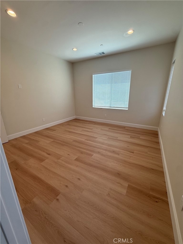 1140 W Donington Street - Photo 10