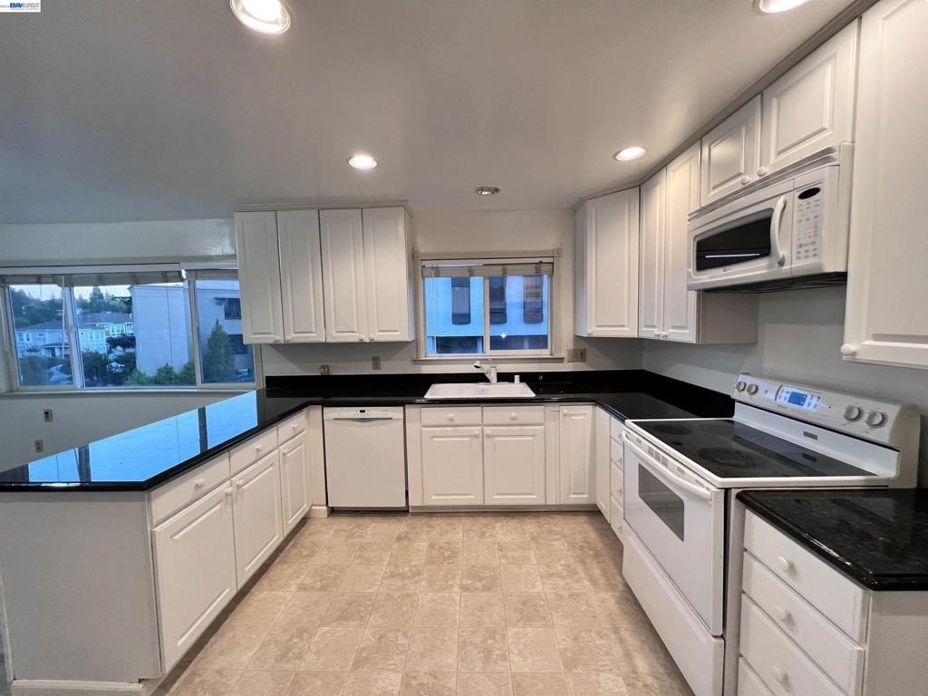 1330 Mt Pisgah Rd - Photo 5