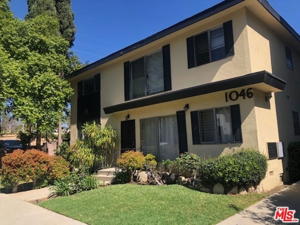 1046 N Spaulding Avenue Avenue - Photo 0