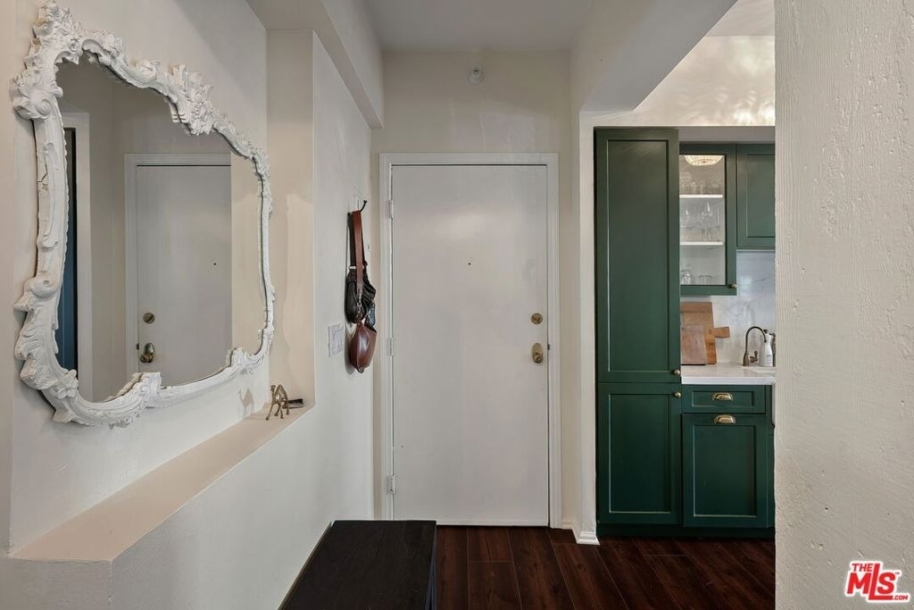 109 N Sycamore Avenue - Photo 6