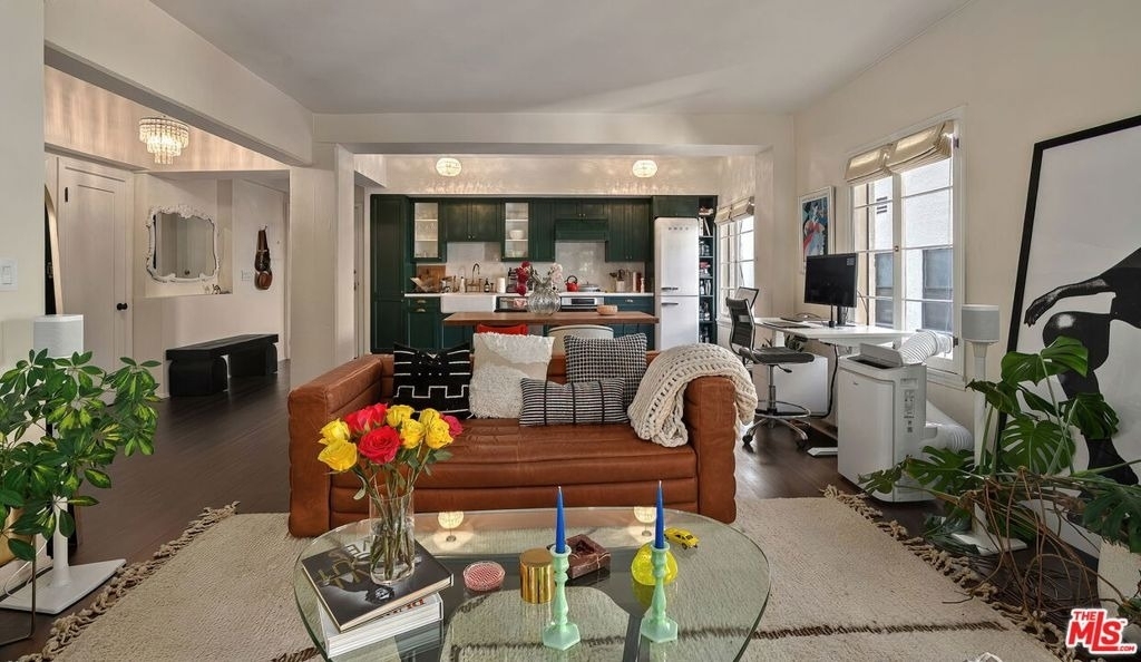 109 N Sycamore Avenue - Photo 10