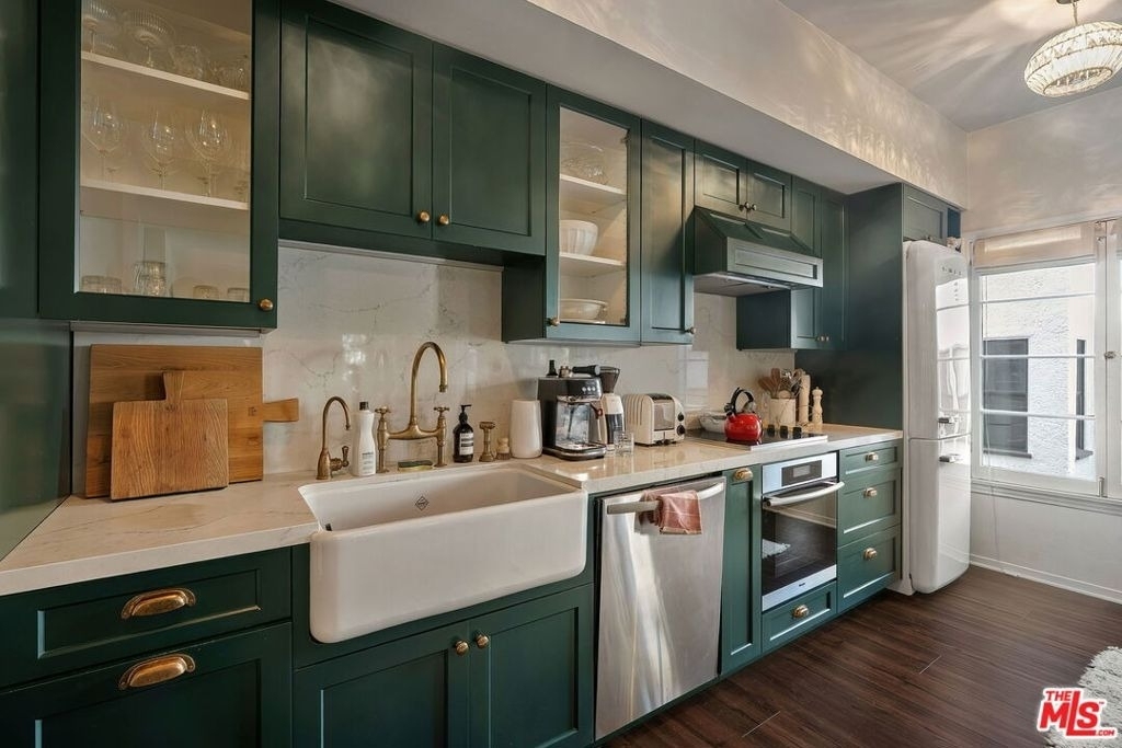 109 N Sycamore Avenue - Photo 13