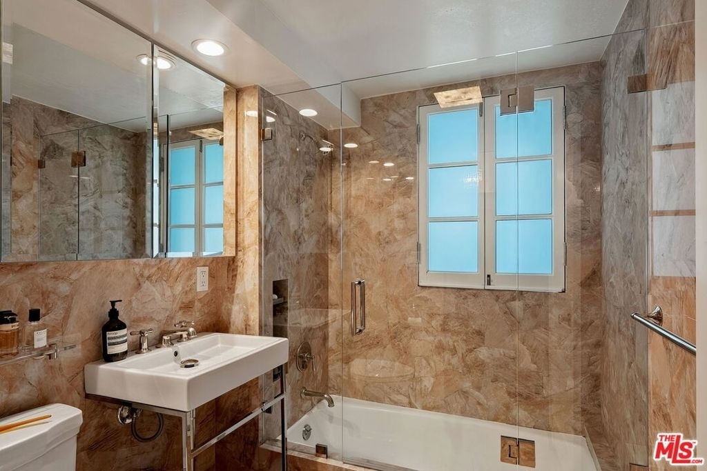 109 N Sycamore Avenue - Photo 17