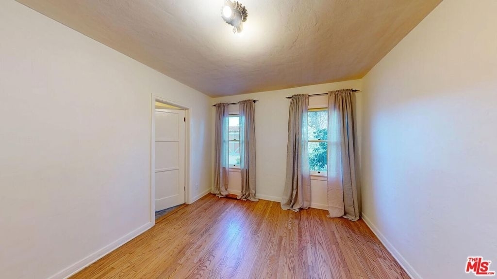 842 E Walnut Avenue - Photo 16