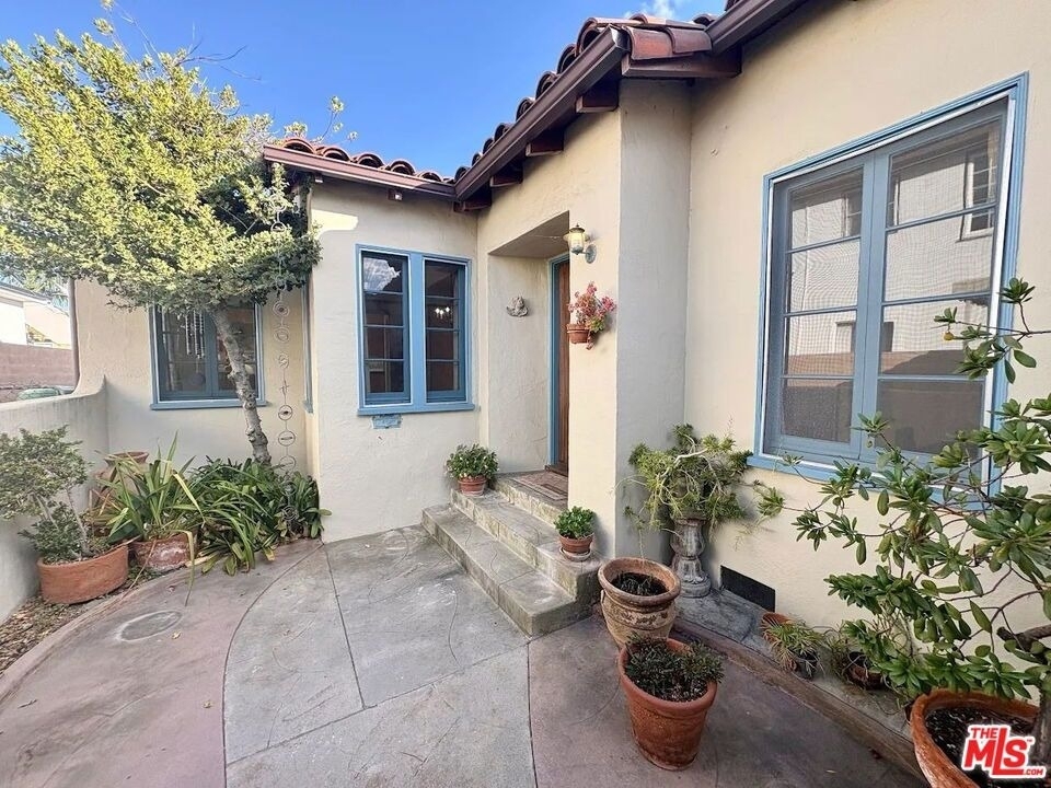 842 E Walnut Avenue - Photo 33