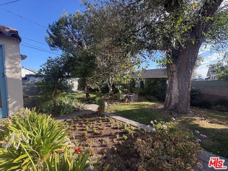 842 E Walnut Avenue - Photo 29