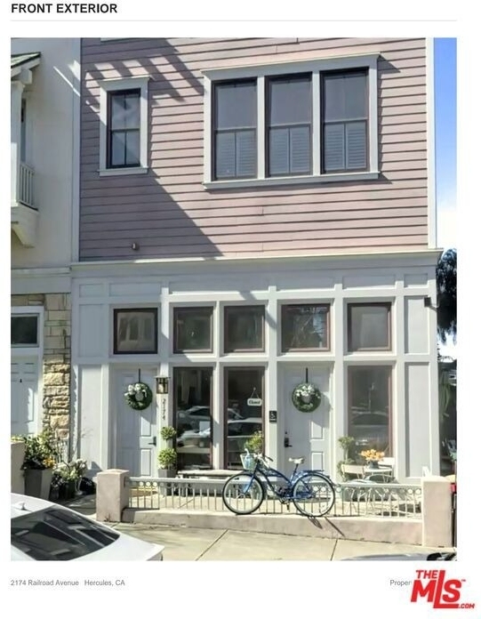 2174 Railroad Avenue - Photo 6