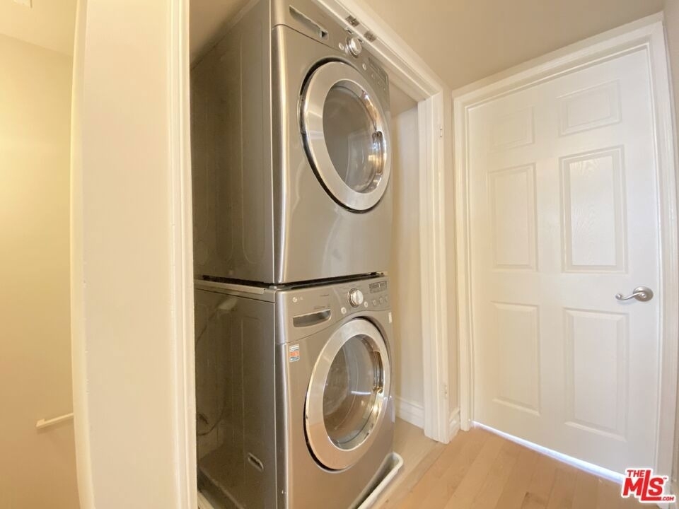 1227 Granville Avenue - Photo 19