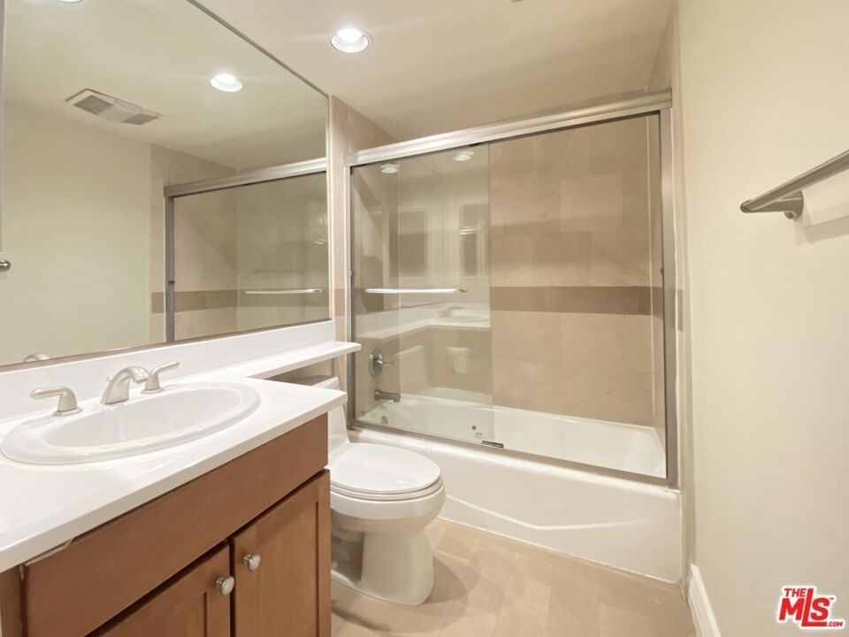 1227 Granville Avenue - Photo 16