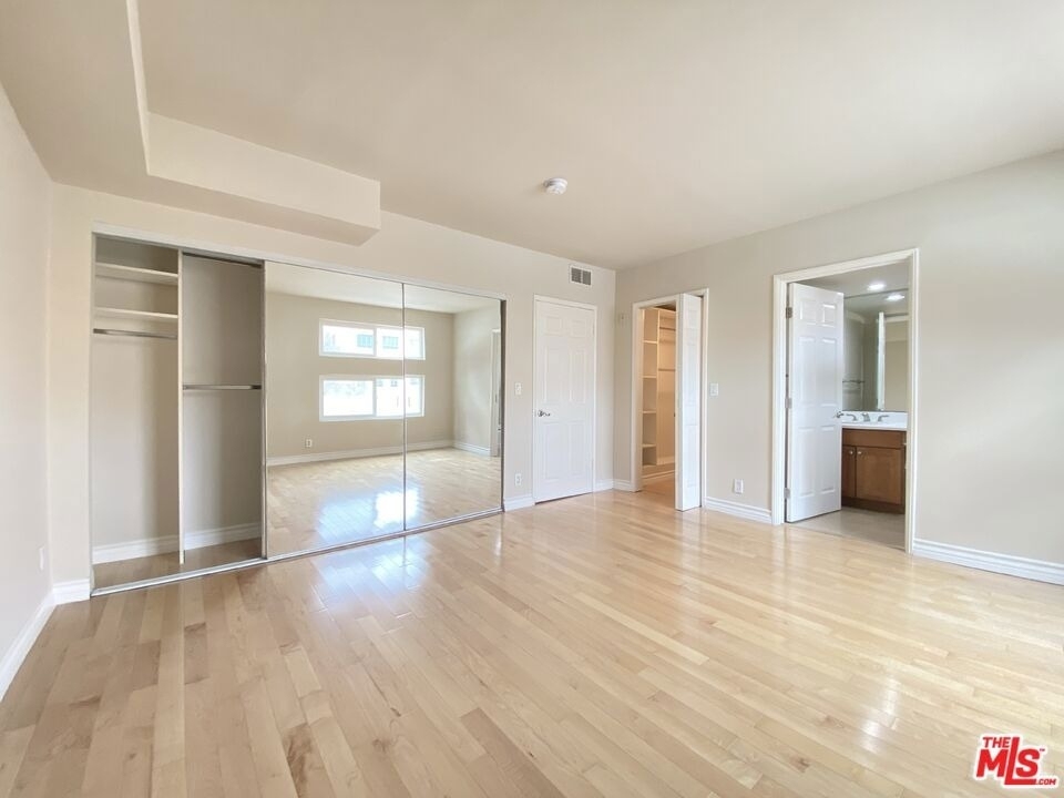 1227 Granville Avenue - Photo 11