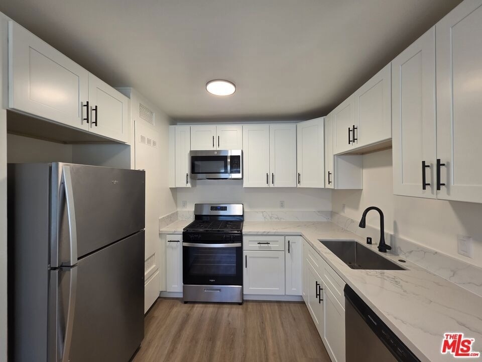 1411 Innes Place - Photo 5