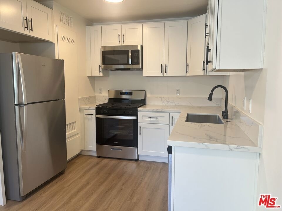 1411 Innes Place - Photo 6