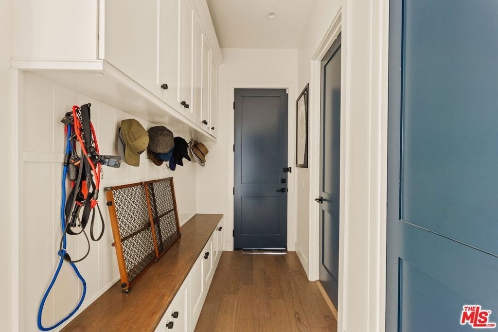 4538 Camellia Avenue - Photo 11
