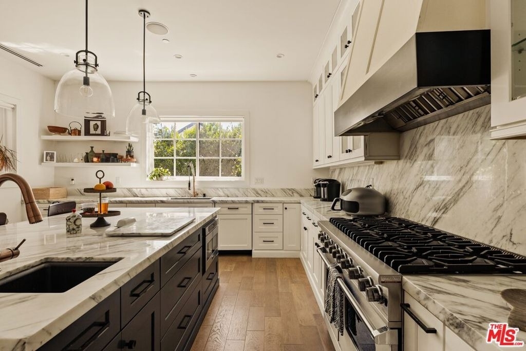 4538 Camellia Avenue - Photo 7