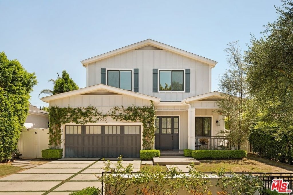 4538 Camellia Avenue - Photo 1