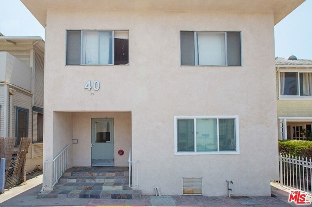 40 Rose Avenue - Photo 9