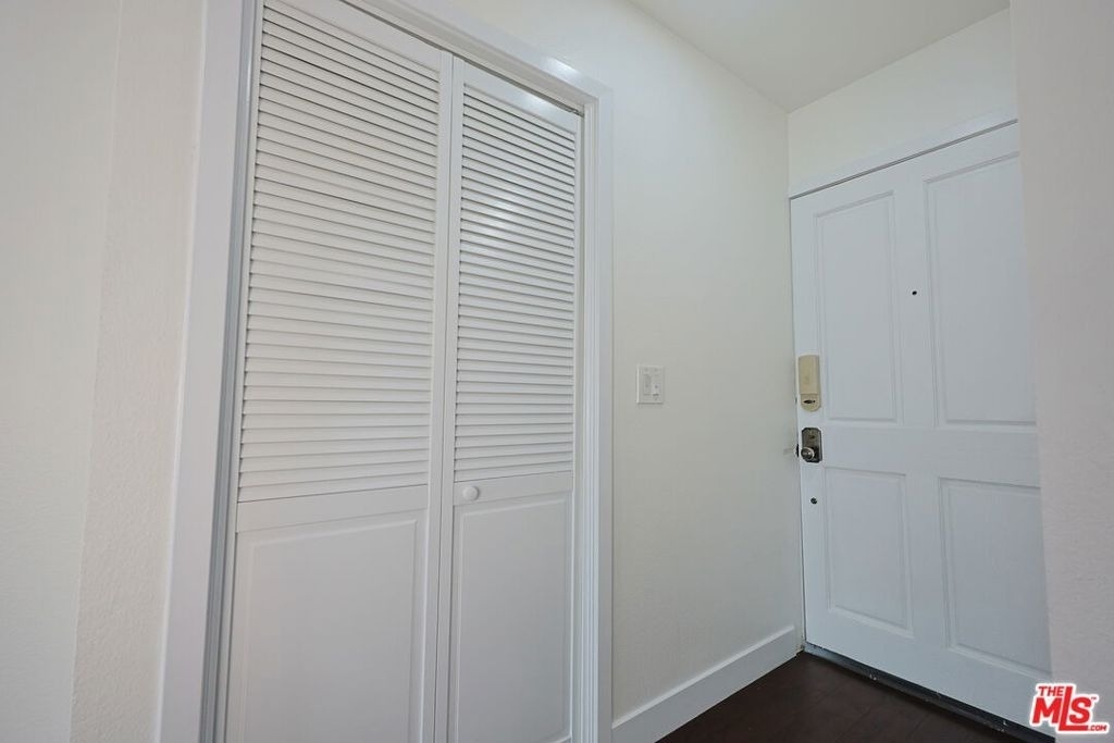 1440 23rd Street - Photo 5