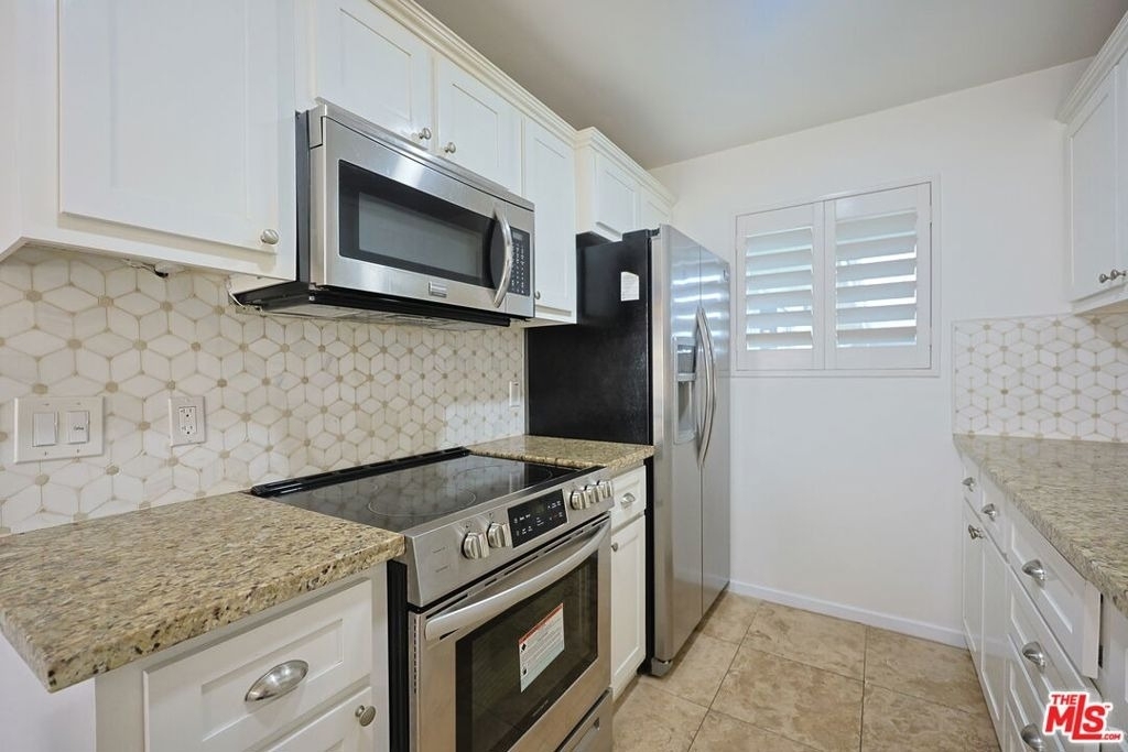 1440 23rd Street - Photo 4