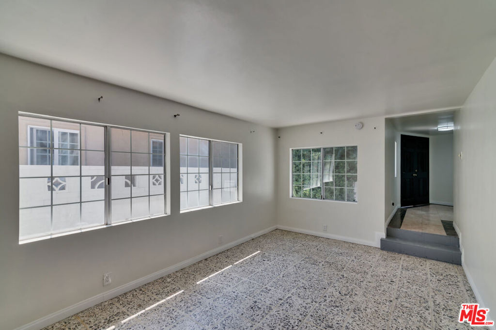15013 Hartsook Street - Photo 3