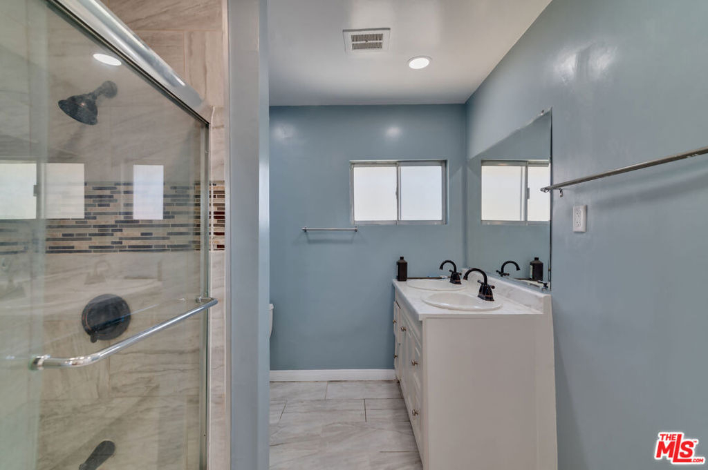15013 Hartsook Street - Photo 12