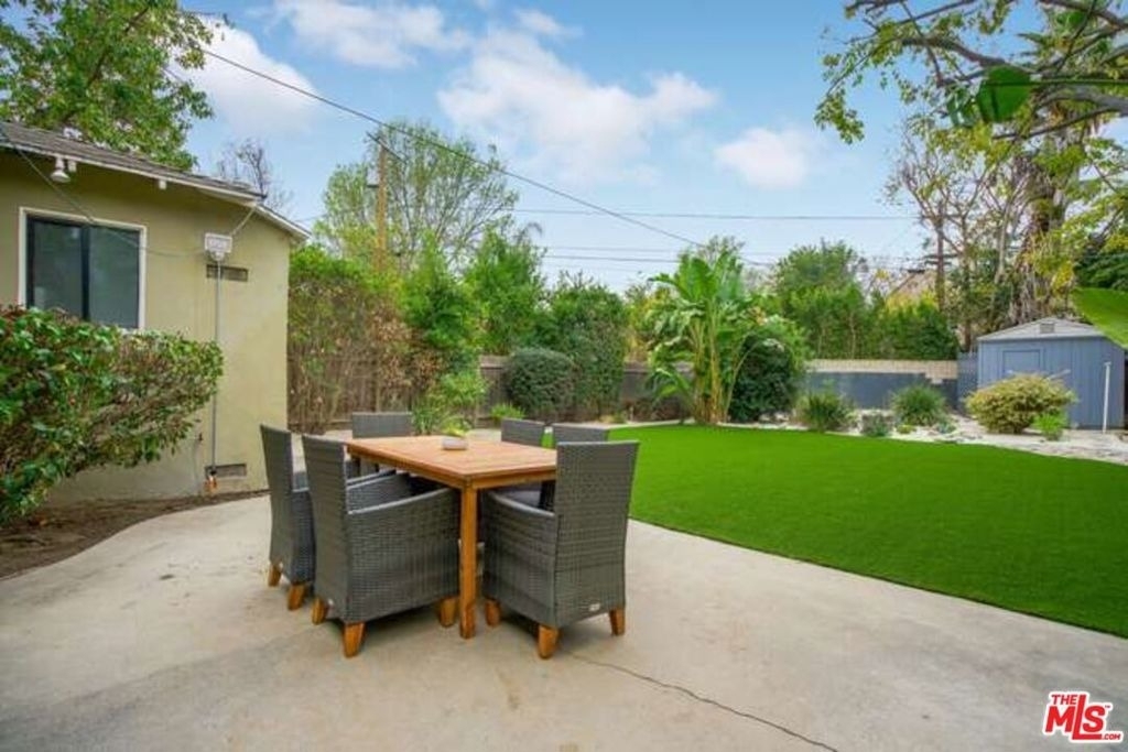 4437 Vantage Avenue - Photo 8