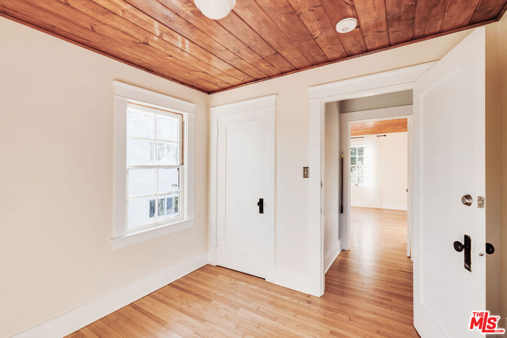 1005 W Kensington Road - Photo 25