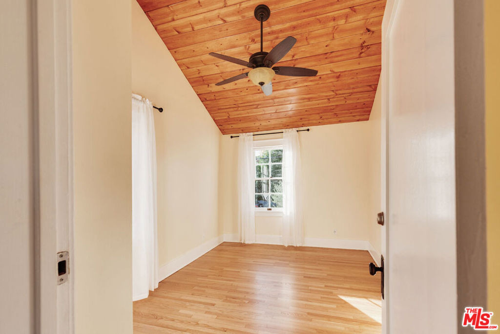 1005 W Kensington Road - Photo 17