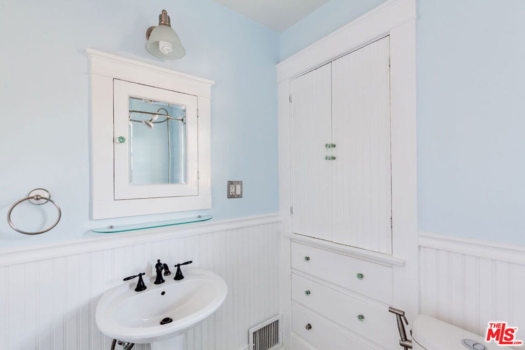 1005 W Kensington Road - Photo 14