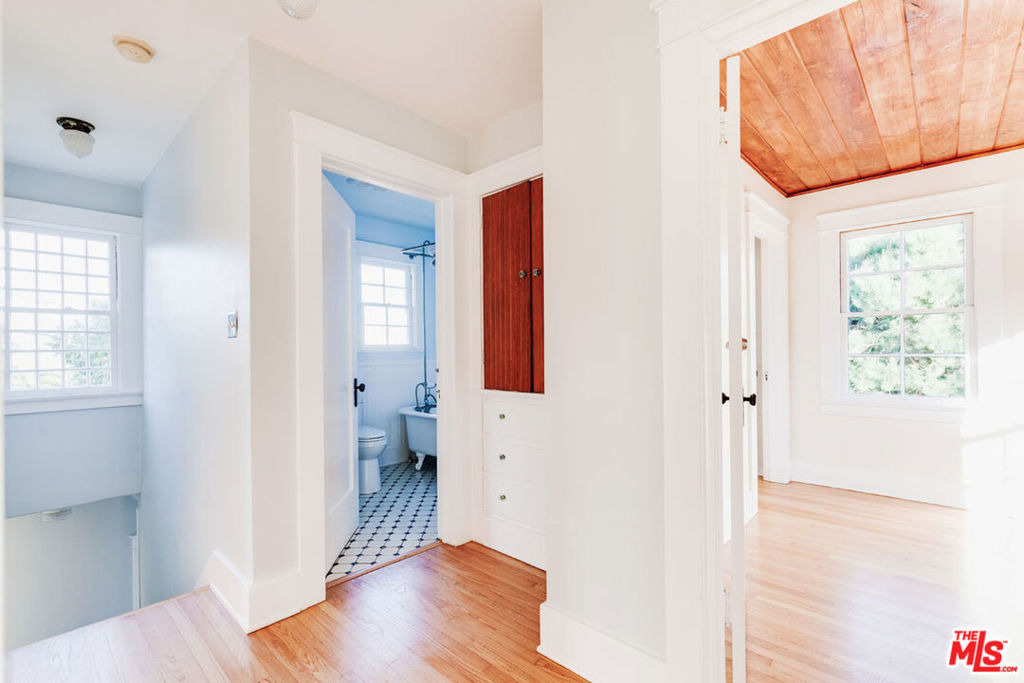 1005 W Kensington Road - Photo 27