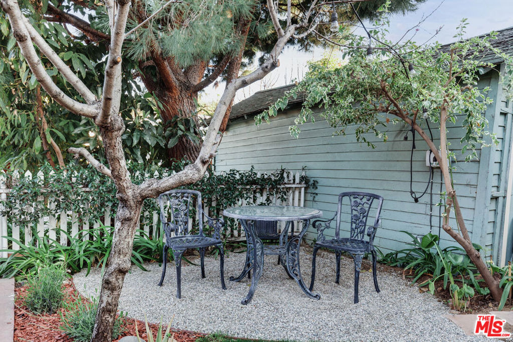 1005 W Kensington Road - Photo 33