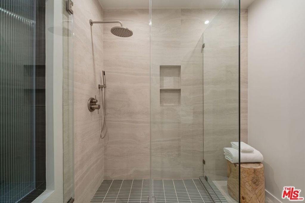 1712 N Beverly Glen Boulevard - Photo 24