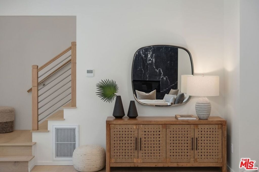 1712 N Beverly Glen Boulevard - Photo 4
