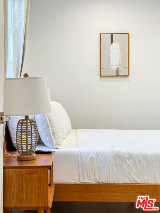 239 S Doheny Drive - Photo 9