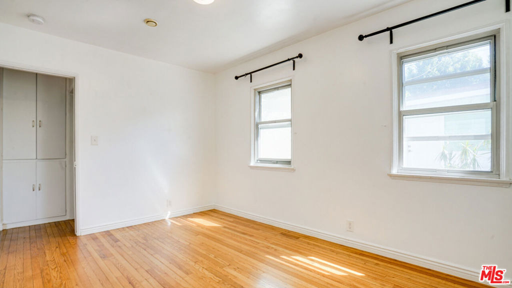 6632 W 87th Street - Photo 18